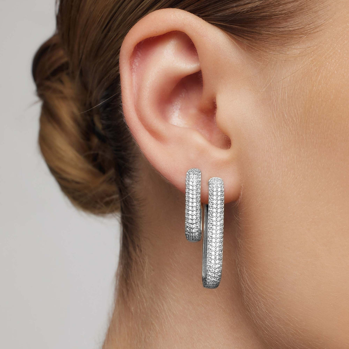 Aretes de aro Icon Pavé | Oro blanco