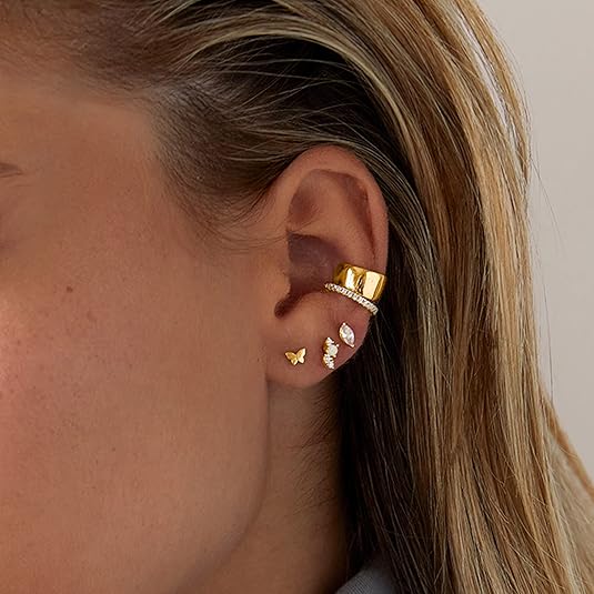 Aretes de botón corte pera | Oro