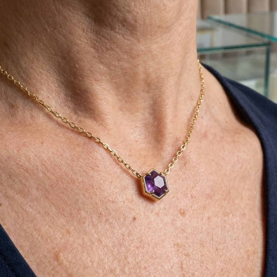 Collar con dije de amatista en bisel | Oro rosa