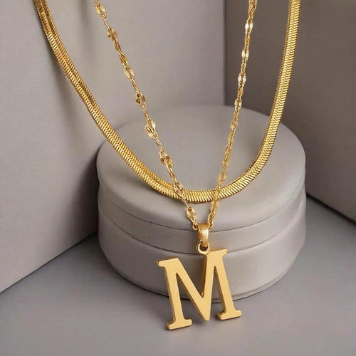 Collar de iniciales en capas | Oro
