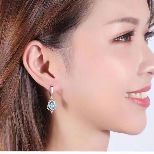 Aretes Eclipse Corazón | Oro blanco