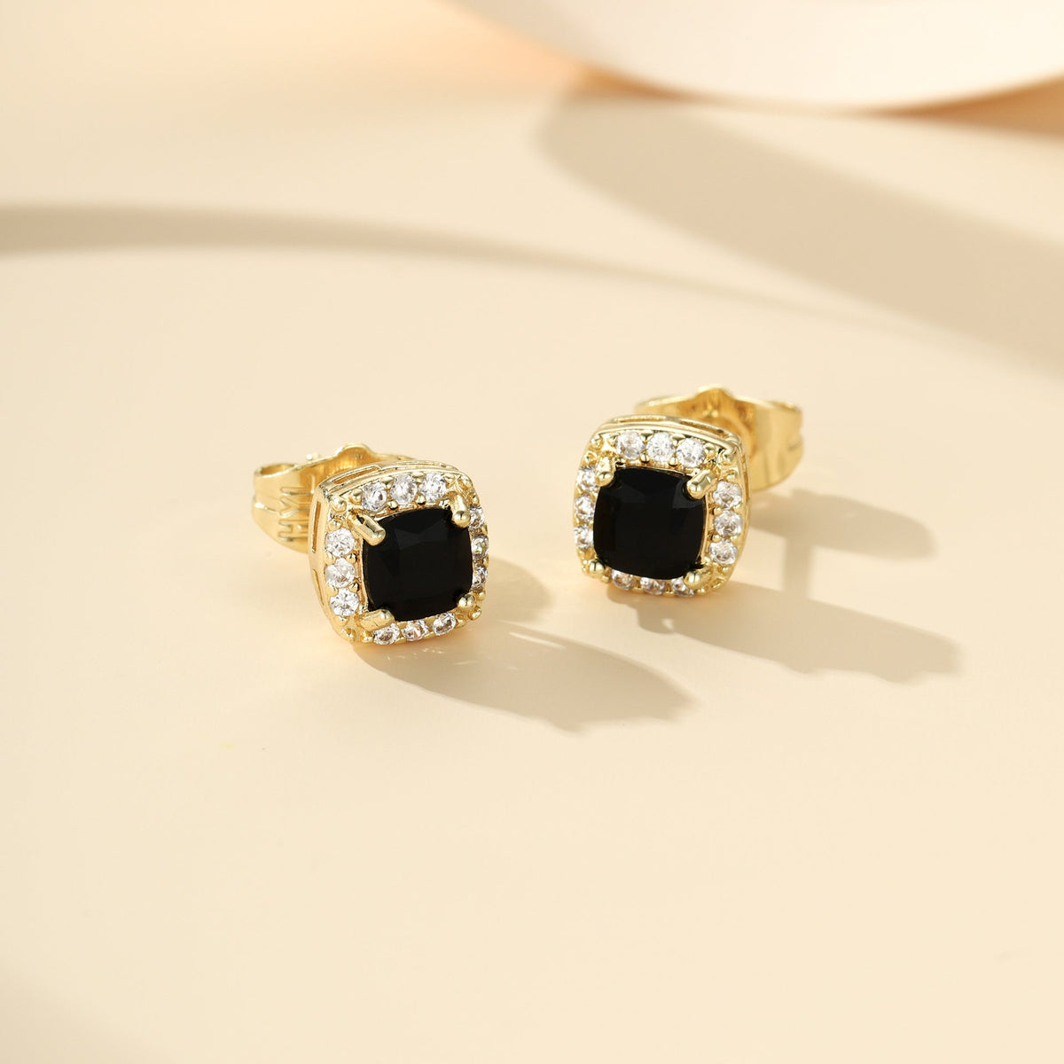 Aretes Midnight Royale | Oro blanco