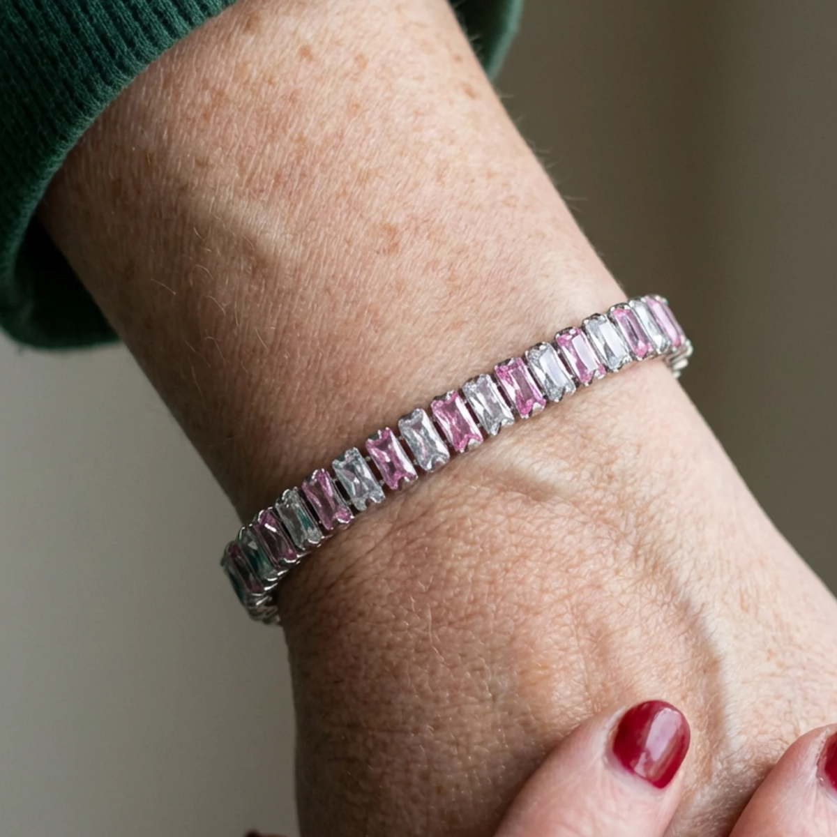 Pulsera de tenis de rayas rosas | Oro blanco