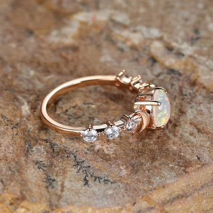 Anillo de ópalo y luna creciente | Oro rosa