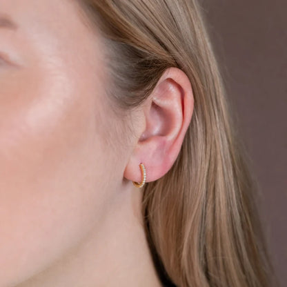 Aretes Huggie Pave | Oro