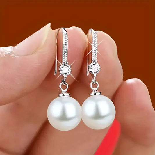 Aretes colgantes de perlas de circonita brillante | Oro blanco